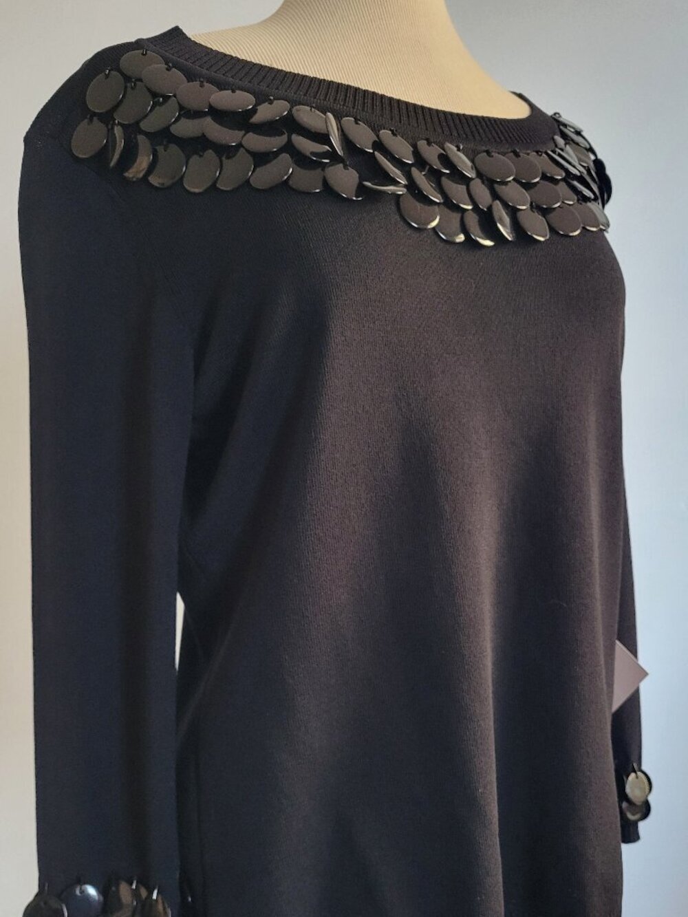 Joseph A. Black Embellished Knit Sweater – NWT – Size L